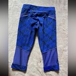 Athleta Womens Cairo Bare to Run Knickerā Capri Crop Legging Purple Size Small Photo 1