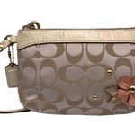 Coach  Tan Signature Canvas Flower Wristlet Photo 0
