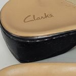 Clarks Womens Sandals Size 7.5 Tan Leather Open Toe Platform Slip-Ons 74333 Photo 7