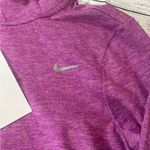 Nike Womens  NWT Dri Fit quarter zip long sleeve Magenta Small Thumbholes Photo 4