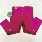 Xersion *NWT* ‎ maroon capri athletic leggings small Photo 3