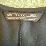 Arcteryx Jelena Midi Dress Womens XS Extra Small Black Racerback Active Travel Photo 3