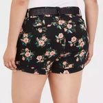 Torrid Women's Size 12 Black Floral Sateen Shorts Summer Vacation Photo 1