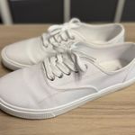 Time & Tru Classic White Canvas Keds Style Sneakers Size 9 Photo 3