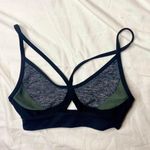 Under Armour keyhole colorblock sports bra Photo 2