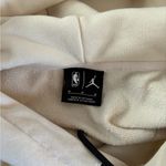 Gildan Milwaukee Bucks Sweatshirt Cropped Air Jordan Size Medium NBA basketball Photo 3