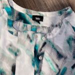 Target Women's Top in White, Black, and Teal Abstract Print Photo 2
