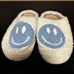 SheIn Smiley Slippers Photo 0