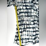 Aeropostale Aeropostal Navy and White Tie-Dye Romper Women’s Sz Medium 3/4 Sleeve V-neck Photo 7
