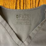 FIGS  XL Charcoal V-Neck Tee Photo 1