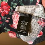 Torrid Textured Floral Crew Neck Lace Pieced Tie Back Top Grey Pink 1X Photo 6