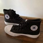 Converse Chuck Taylor Photo 0