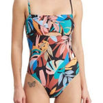 Vyb Party Palm One Photo 0