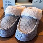 Dearfoams  womens memory foam slip on cozy house shoes slippers gray S(5-6) Photo 0