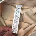 ✨ Assets by Spanx Women’s Cream Spandex Shorts Small Tan Photo 5