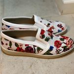 Trotters Floral Alright‎ Sneaker, 8N Size 8 Photo 3
