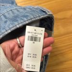 Hollister NWT : Ultra High-Rise Medium Wash 90s Denim Shorts 5" Photo 4