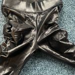 Alo Yoga Alo black shiny XS scrunchy leggings flattering high waist thick waistband Photo 4