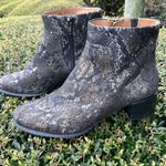Vionic  Vivian Kamryn Snakeskin Leather Ankle Boots, Size 9.5 Excellent Condition Photo 0