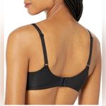 Amazon Essentials Women's Classic T Photo 2