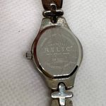 Relic  women’s silver tone quartz analog watch 18mm bracelet size 6” running Photo 5