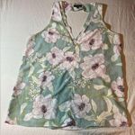 Madison Leigh women’s green floral v neck Madison sleeveless Tank Top LG cute GUC polyester Photo 0