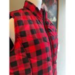 Women's Red Puffer Vest Buffalo Plaid Size Large Fall Winter Festive Casual Barn Photo 3