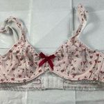 Small strawberry pink floral lace petite bra Size undefined Photo 0