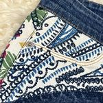 Vintage Havana Paisley / Floral Embroidered Frayed Denim Shorts 25 Photo 2