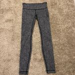 Lululemon wunder under pant 111-Line up white black 6 $98 Photo 2