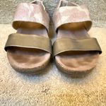Munro Pisces Silver Camo Liquid Metal Patent Leather Sandal M485774 Size 7.5 N Photo 2