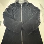Gallery  Woman's Size M Black Quilted Velvet Faux Fur Collar Zip Coat Photo 4