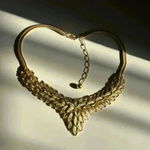 Luxury European Retro Style Necklace Gold Photo 4