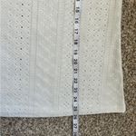 🦋 White Cream Eyelet V Photo 6