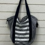Rip Curl  Black  Zip Up Tote Bag Photo 1