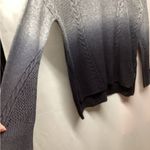 American Eagle sweater. Gray/ black hombre. Size Small Photo 5