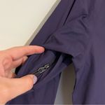 The North Face  Purple Lightweight Hyvent DY Hooded Jacket Size Woman’s Small Photo 5