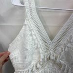 Vintage Luxe Edition white crocheted tassel v Photo 1