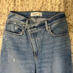 Abercrombie & Fitch Abercrombie 90s Straight Ultra High Rise Jeans Photo 2