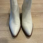 J.Crew  Women’s AC329 White Western Leather Heel Chelsea Boot Size 9 Photo 4