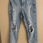 Hollister Women’s distressed  jeans Photo 0