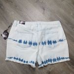 Ava & Viv Women's Plus Size Light Blue Denim Jean Shorts - Size 26W - NWT Photo 5
