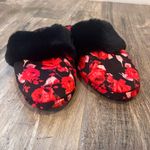 Victoria's Secret Victoria secret vs black faux fur slippers house shoes red roses size large Photo 1