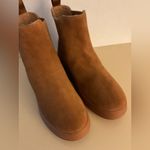 FitFlop women chestnut brown suede platform Chelsea boots size. 9.5 Photo 4