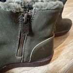 Cougar NWOB Broom Boot SIZE 9 Green Photo 7