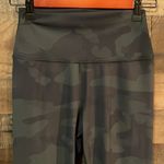 Alo Yoga alo High-Waist Camo Vapor Legging in Hunter Camo Photo 1
