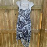 Cupshe  Women's Leaf Print V Neck Sleeveless Knee Length Dress Photo 1