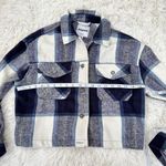 RSQ Tilly's Cropped Large Print Plaid Button Front Jacket Shacket Blue Combo S Photo 4