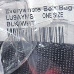 Lululemon NWT Everywhere Belt Bag BLACK/WHITE Wordmark Logo Strap 1L Photo 3