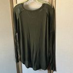 Tresics  Olive Green Tee medium Photo 7